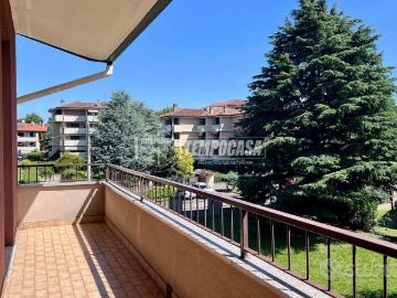 Villa a Schiera a Usmate Velate 4 locali