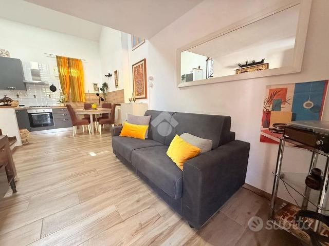 VILLA A SCHIERA A ROMA