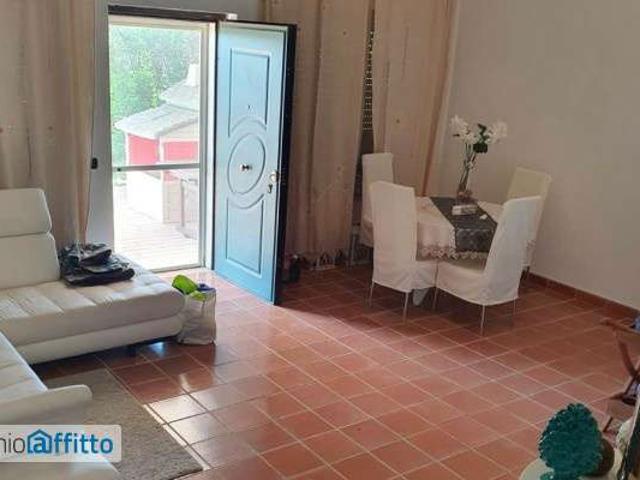 Villa a schiera arredata con piscina