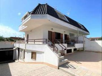 Tor San Lorenzo, Latina Lazio - Giardino