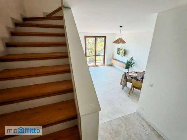 Villa a schiera arredata Centro