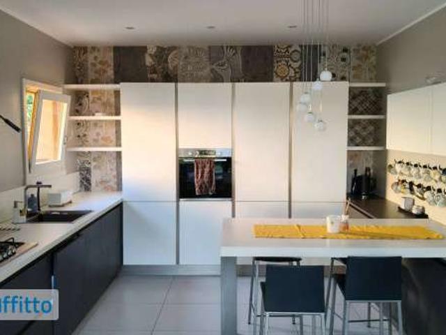 Villa a schiera arredata Centro