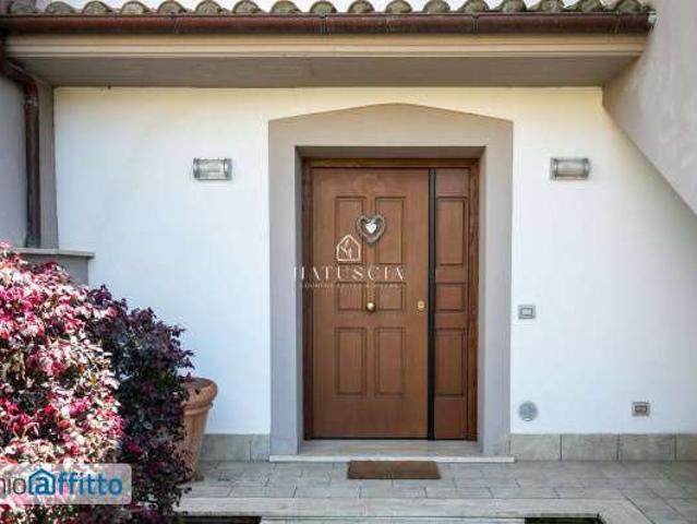Villa a schiera arredata Centro