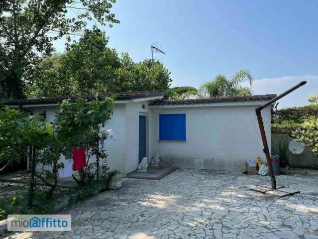 Villa a schiera arredata Centro