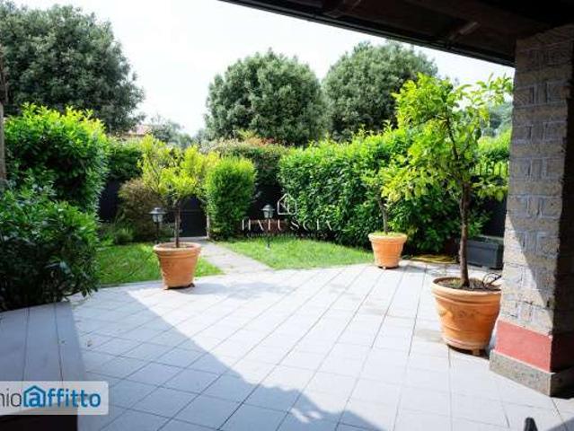 Villa a schiera arredata Centro
