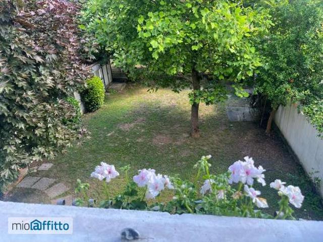 Villa a schiera arredata Centro