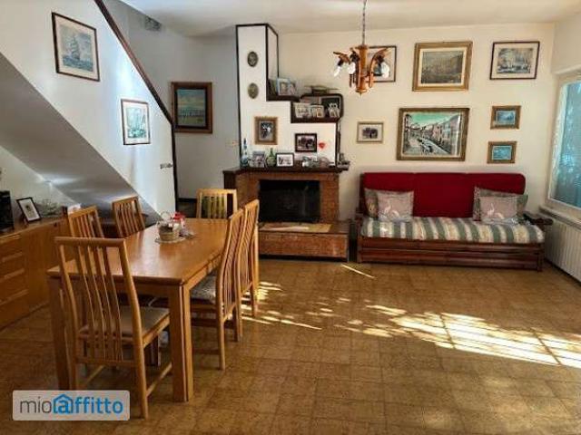 Villa a schiera arredata Cerenova