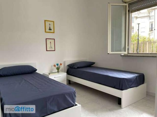 Villa a schiera arredata Bianco