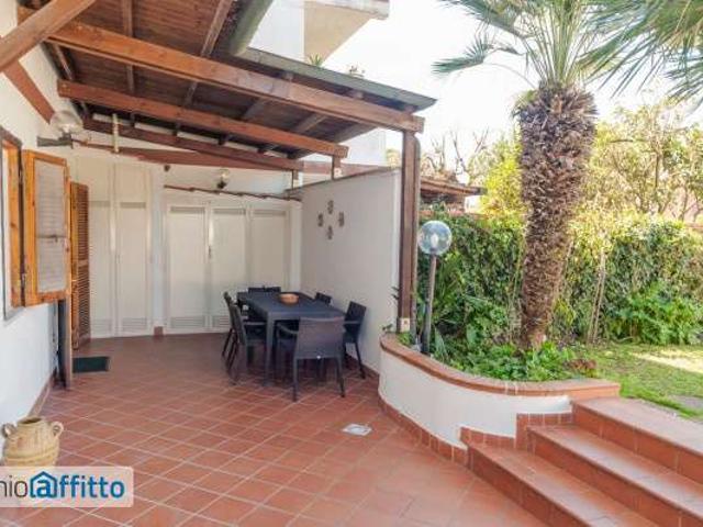 Villa a schiera arredata Fiumicino