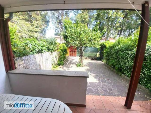 Villa a schiera arredata Infernetto, axa, casal palocco, madonnetta a roma