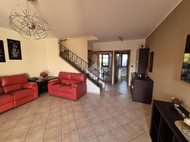 Villa a schiera in affitto