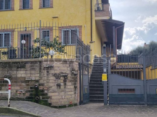 Villa a Schiera in affitto a Marino via John Fitzgerald Kennedy, 15, non arredato/vuoto, giardino privato, posto auto TrovaCasa