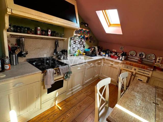 Villa a Schiera in affitto a Milano via Gentilino, 7, arredato, terrazzo, ultimo piano TrovaCasa