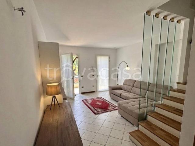 Villa a Schiera in affitto a Mira via Pisa, 20, arredato, giardino privato, box TrovaCasa