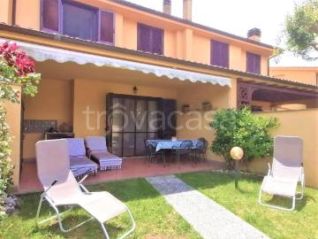 Villa a schiera in affitto a Montalto di Castro