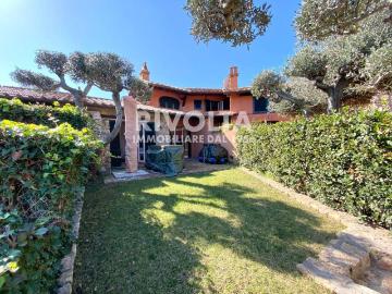 Villa a Schiera in affitto a Monte Argentario località Sbarcatello, arredato, giardino privato, posto auto TrovaCasa
