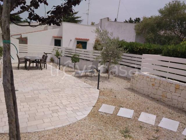 Villa a Schiera in affitto a Ostuni via Giovanna, arredato, giardino privato, terrazzo TrovaCasa