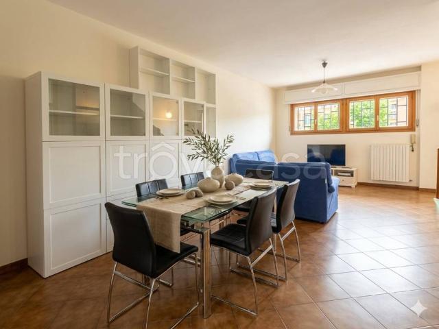 Villa a Schiera in affitto a Bologna via Salvemini, arredato, giardino privato, contesto signorile TrovaCasa
