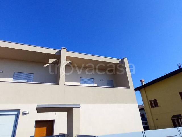 Villa a Schiera in affitto a Bolgare via Torino, arredato, giardino privato, box TrovaCasa