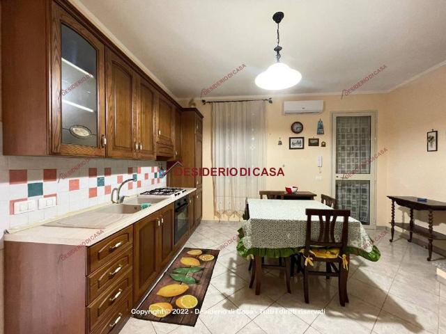 Villa a Schiera in affitto a Campofelice di Roccella via Val di Mazara, 4, arredato, giardino privato, posto auto TrovaCasa