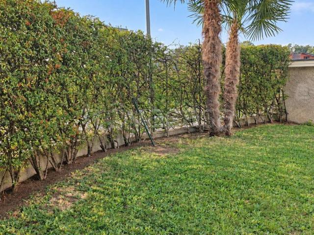 Villa a Schiera in affitto a Castelnuovo Bozzente via Beregazzo, non arredato/vuoto, giardino privato, box TrovaCasa