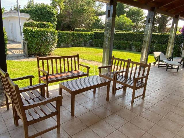 Villa a Schiera in affitto a Carovigno via della Pineta, arredato, giardino privato, piscina TrovaCasa