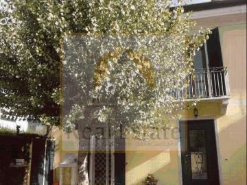 Villa a Schiera in affitto a Carrara via Turigliano, 10, arredato, posto auto, caminetto TrovaCasa