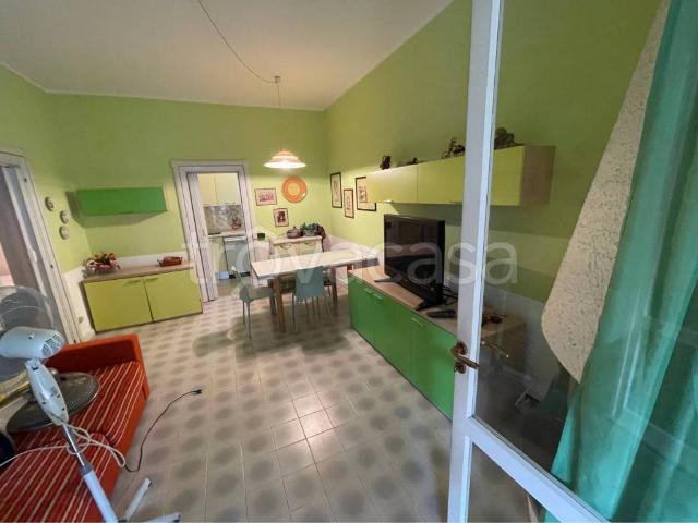 Villa a Schiera in affitto a Comacchio via Andrea Mantegna, 51, arredato, giardino privato, lavatrice TrovaCasa