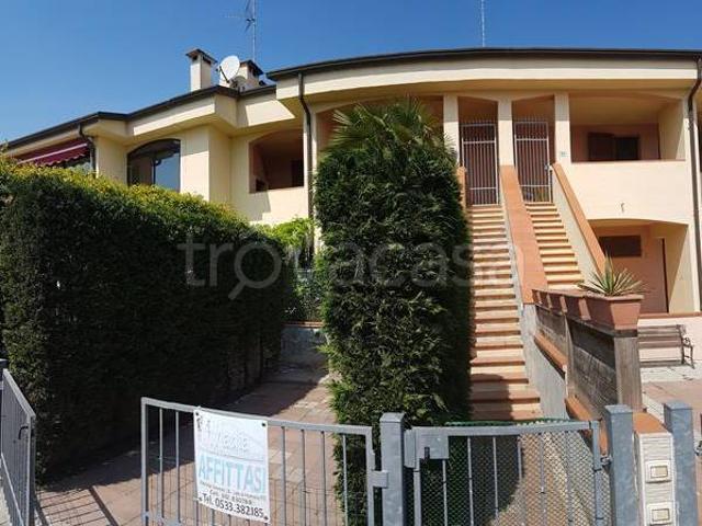 Villa a Schiera in affitto a Comacchio via del Vascello, 29, arredato, giardino privato, posto auto TrovaCasa