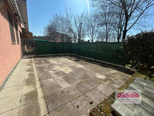 Villa a Schiera in affitto a Costabissara via Gioberti, giardino privato, box, riscaldamento autonomo TrovaCasa