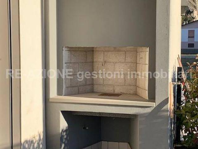 Villa a Schiera in affitto a Costabissara, giardino privato, box, parzialmente arredato TrovaCasa