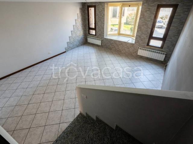 Villa a Schiera in affitto a Cremona via San Rocco, 55, arredato, giardino privato, box TrovaCasa