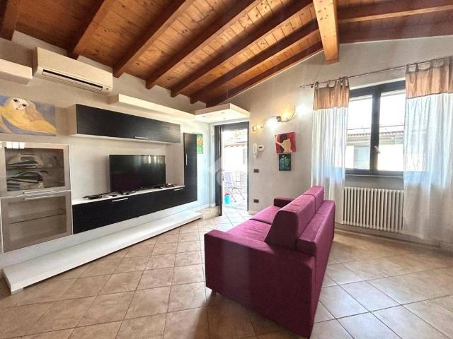 Villa a Schiera in affitto a Fiorenzuola d'Arda via r. Donelli, 8, arredato, box, terrazzo TrovaCasa