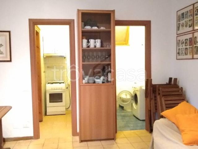 Villa a Schiera in affitto a Fiumicino, arredato, giardino privato, terrazzo TrovaCasa