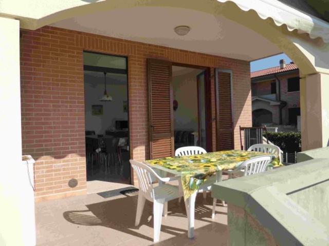 VILLA A SCHIERA in AFFITTO a FOLLONICA PRATORANIERI di 2 vani