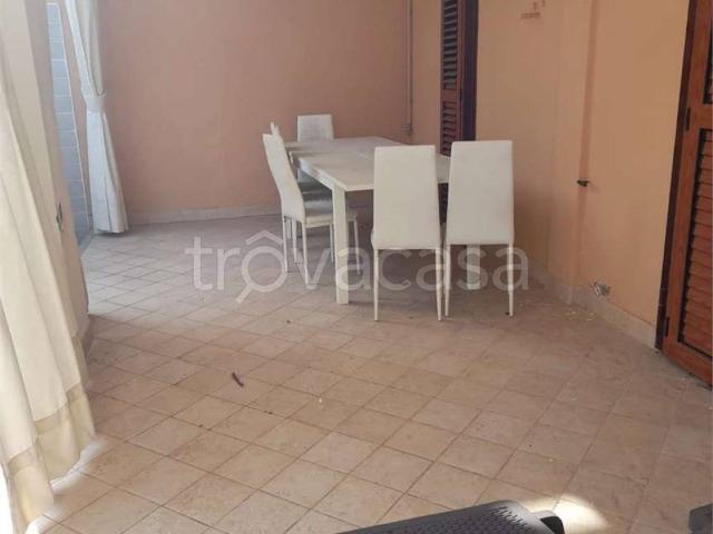 Villa a Schiera in affitto a Formia, arredato, giardino privato, terrazzo TrovaCasa