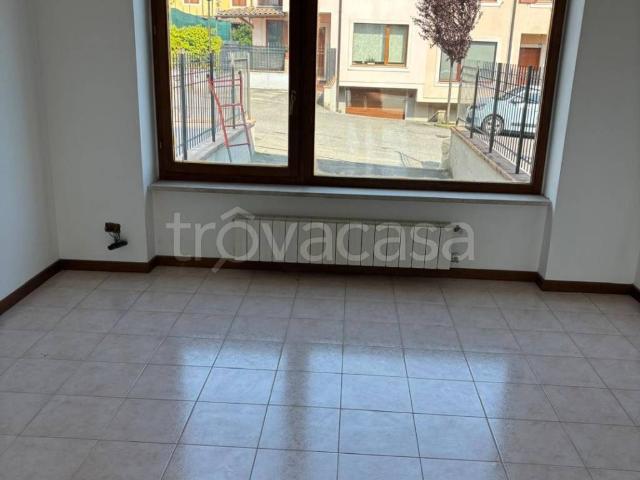 Villa a Schiera in affitto a Frosinone via Tommaso Landolfi, non arredato/vuoto, giardino privato, box TrovaCasa