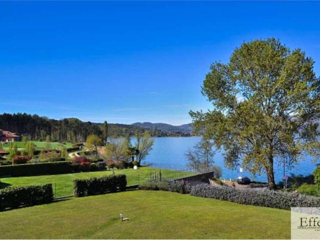 Villa a schiera in affitto a Ispra