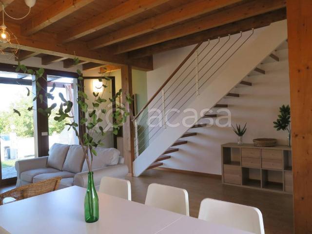 Villa a Schiera in affitto a Lesignano de' Bagni via Roma, arredato, giardino privato, box TrovaCasa