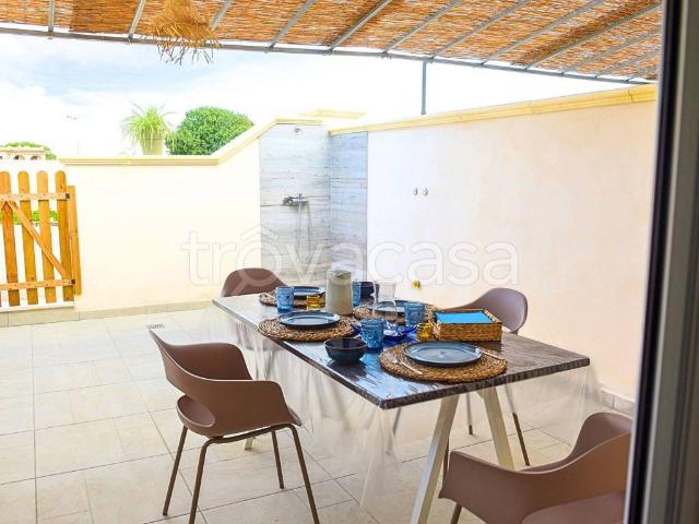 Villa a Schiera in affitto a Lizzano, arredato, giardino privato, terrazzo TrovaCasa