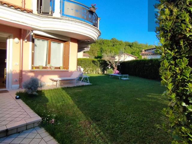 Villa a Schiera in affitto a Padenghe sul Garda via Sant'Anna, arredato, giardino, box TrovaCasa