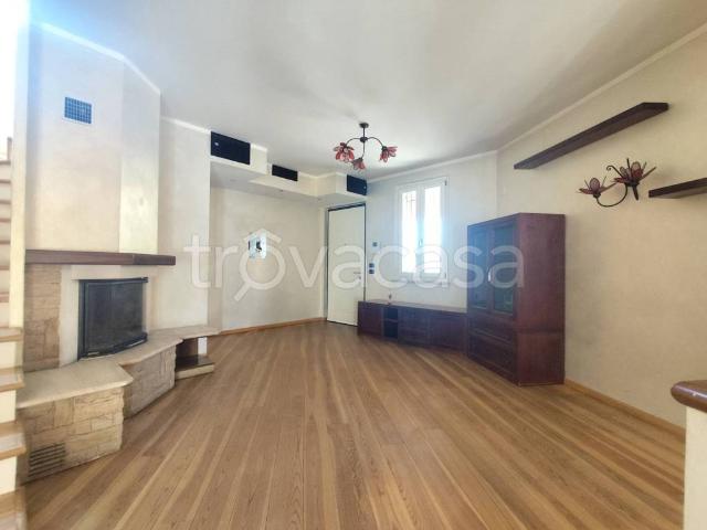 Villa a Schiera in affitto a Provaglio d'Iseo via monsignor daffini, giardino privato, terrazzo, parzialmente arredato TrovaCasa