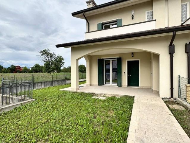 Villa a Schiera in affitto a Quinto Vicentino viale Stati Uniti, 20, giardino privato, box, terrazzo TrovaCasa