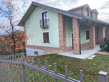 Villa a Schiera in affitto a Roatto via San Michele, 3, non arredato/vuoto, giardino privato, terrazzo TrovaCasa