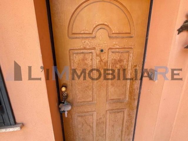 Villa a Schiera in affitto a Roma via Narcao, 1, arredato, giardino privato, cucina a vista TrovaCasa