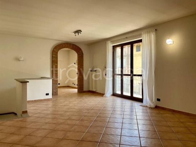 Villa a Schiera in affitto a Romano Canavese via Prelle, 27/a, non arredato/vuoto, giardino privato, box TrovaCasa