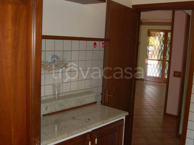 Villa a Schiera in affitto a Savignano sul Panaro via Foscolo, 53, non arredato/vuoto, giardino privato, box TrovaCasa
