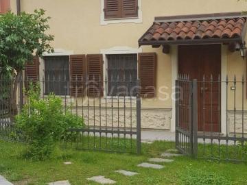 Villa a Schiera in affitto a Torino strada Comunale di Mirafiori, 32, arredato, giardino privato, riscaldamento autonomo TrovaCasa