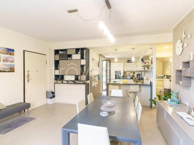 Villa a Schiera in affitto a Trecastagni via Papa Giovanni Paolo II, giardino privato, posto auto, terrazzo TrovaCasa