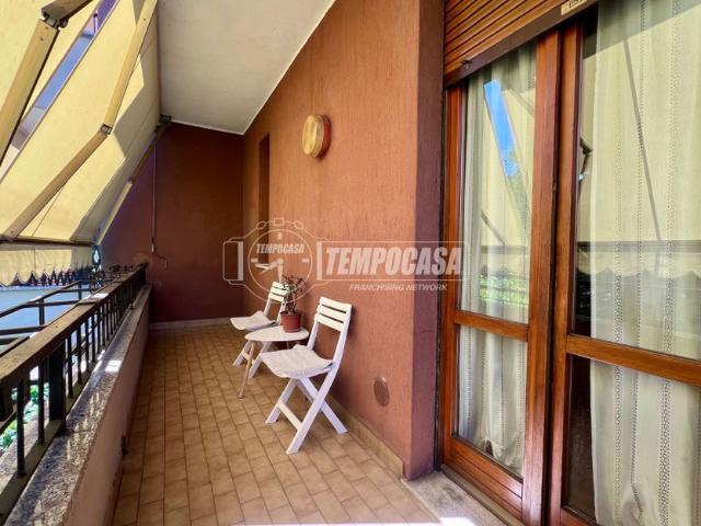 Villa a schiera in Affitto a Usmate Velate